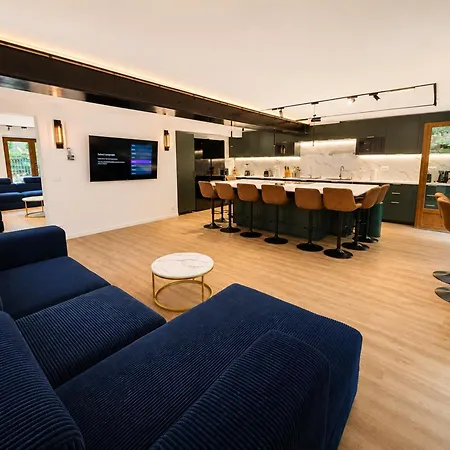 Gæstehus Forest Suites, 12 Studios, Paris Et Noisy-le-Grand