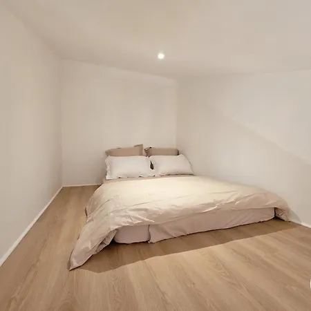 Forest Suites, 12 Studios, Paris Et Noisy-le-Grand