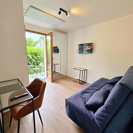 Forest Suites, 12 Studios, Paris Et Pensionat