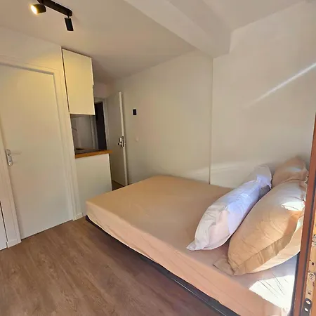 Pensionat Forest Suites, 12 Studios, Paris Et Noisy-le-Grand