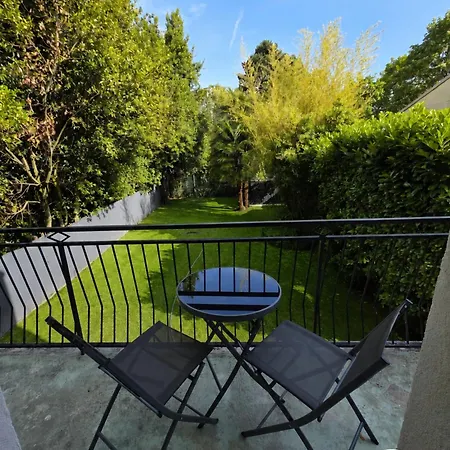 Gæstehus Forest Suites, 12 Studios, Paris Et 3*
