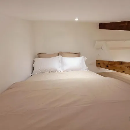 Forest Suites, 12 Studios, Paris Et Pensionat Noisy-le-Grand